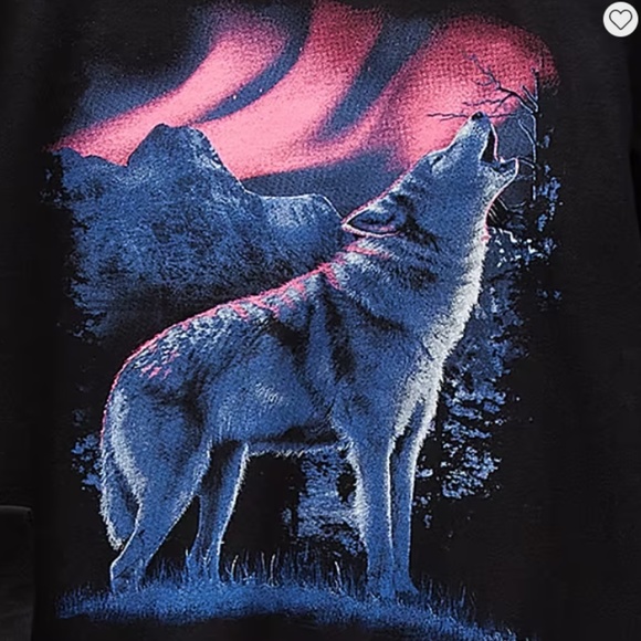 🆕 Neon Wolf Graphic Tee - Picture 3 of 14